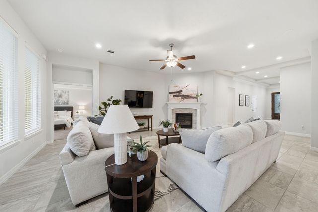 14051 Dunsmore Landing Drive, Houston, TX 77059