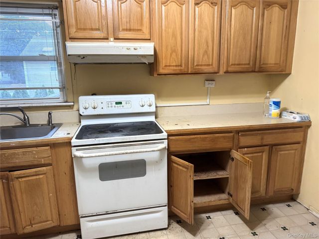1551 Sweetman Avenue, Elmont, NY 11003
