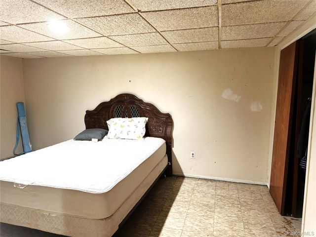 1551 Sweetman Avenue, Elmont, NY 11003
