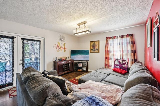 5807 FOX HUNT TRAIL, Orlando, FL 32808