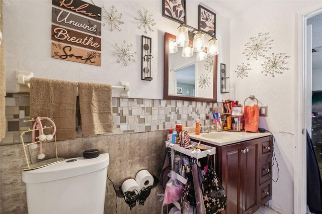 5807 FOX HUNT TRAIL, Orlando, FL 32808