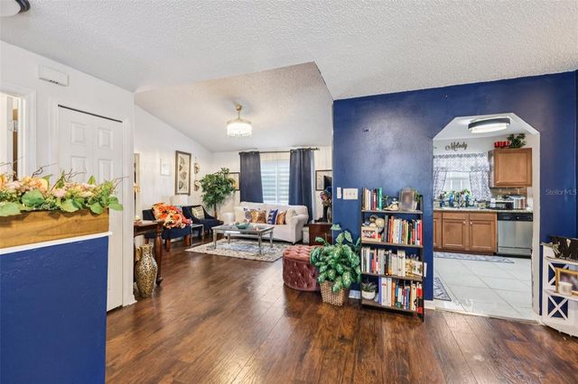 5807 FOX HUNT TRAIL, Orlando, FL 32808