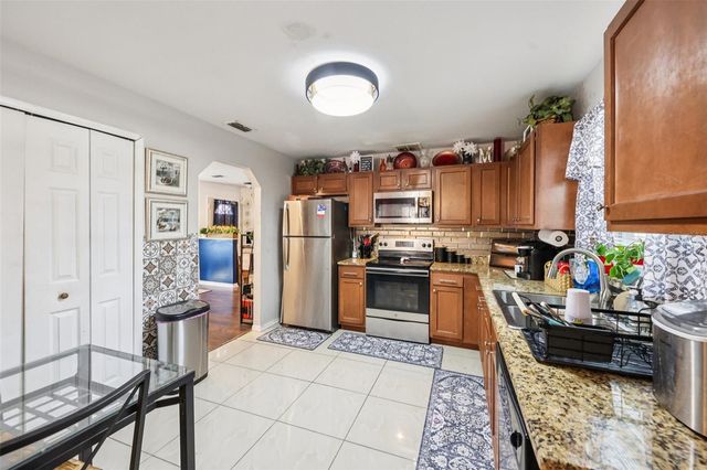 5807 FOX HUNT TRAIL, Orlando, FL 32808