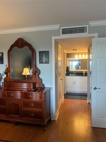 7 ELGIN PLACE 202, Dunedin, FL 34698