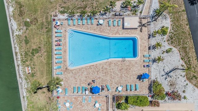 7 ELGIN PLACE 202, Dunedin, FL 34698