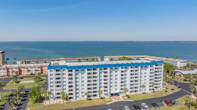 7 ELGIN PLACE 202, Dunedin, FL 34698