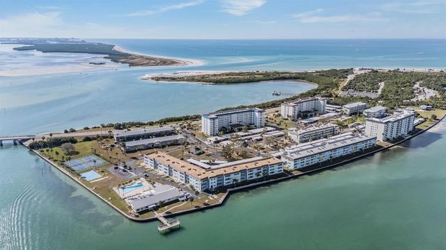 7 ELGIN PLACE 202, Dunedin, FL 34698