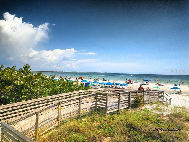 7 ELGIN PLACE 202, Dunedin, FL 34698