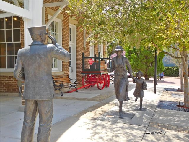 7 ELGIN PLACE 202, Dunedin, FL 34698