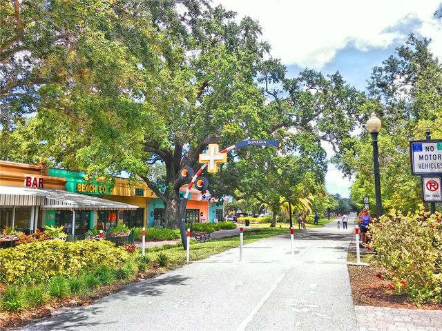 7 ELGIN PLACE 202, Dunedin, FL 34698