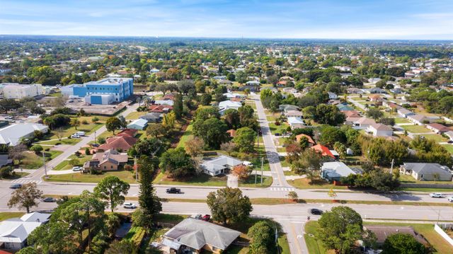 114 SW Evans Avenue, Port St Lucie, FL 34984