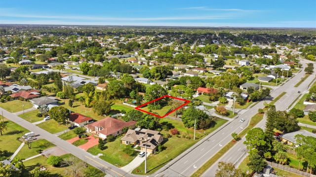 114 SW Evans Avenue, Port St Lucie, FL 34984