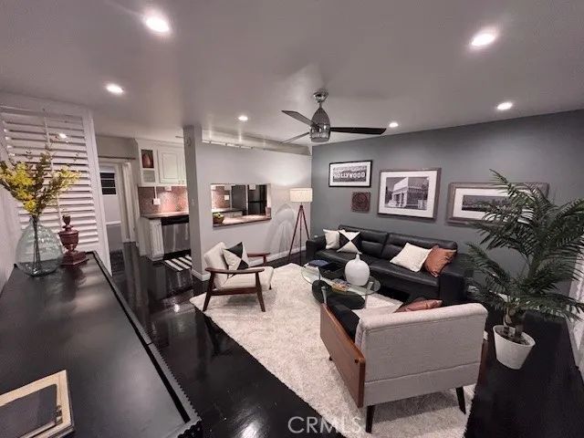 1255 N Harper Avenue 7, West Hollywood, CA 90046