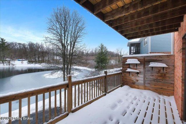 6400 Marina Dr, Prospect, KY 40059