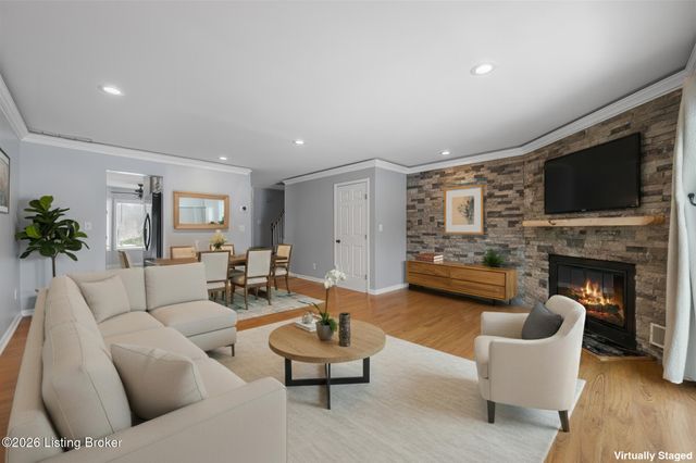 6400 Marina Dr, Prospect, KY 40059