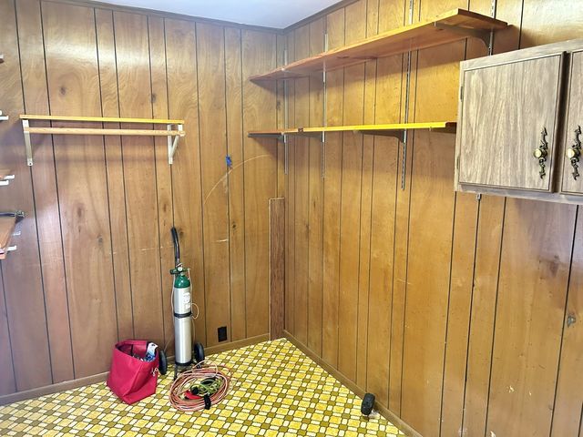 117 W Logan Street, Harrisburg, IL 62946