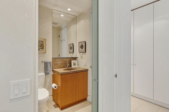 177 19th St 10E, Oakland, CA 94612