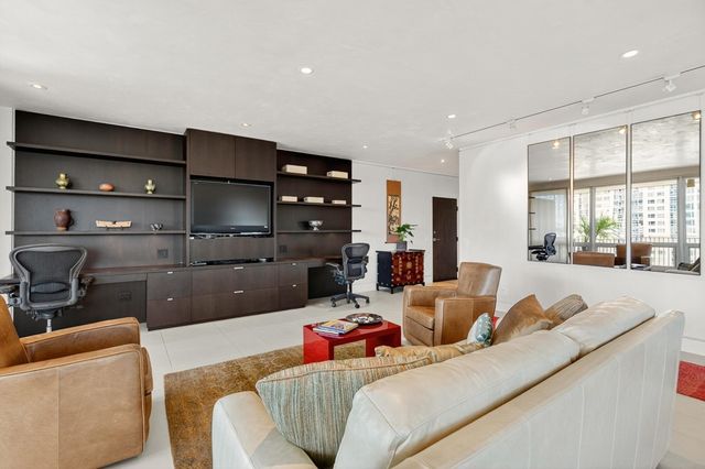 177 19th St 10E, Oakland, CA 94612