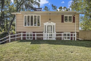 7610 Lake Wood Drive Drive, Portage, MI 49002