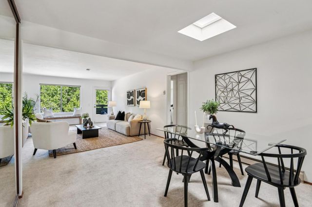 4004 Farm Hill 303, Redwood City, CA 94061
