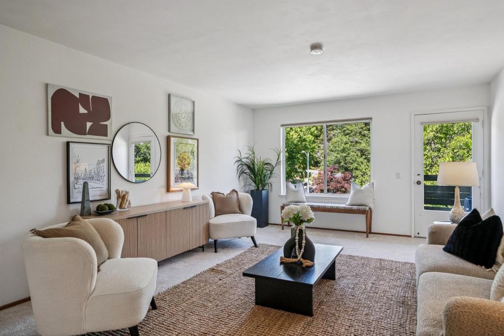 4004 Farm Hill 303, Redwood City, CA 94061