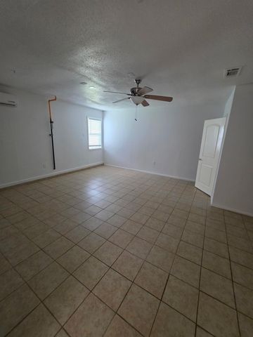 7507 Hablo Drive, Houston, TX 77083