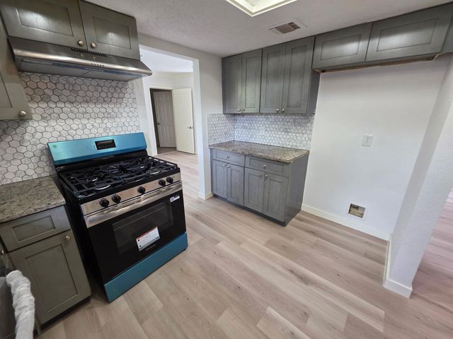 7507 Hablo Drive, Houston, TX 77083