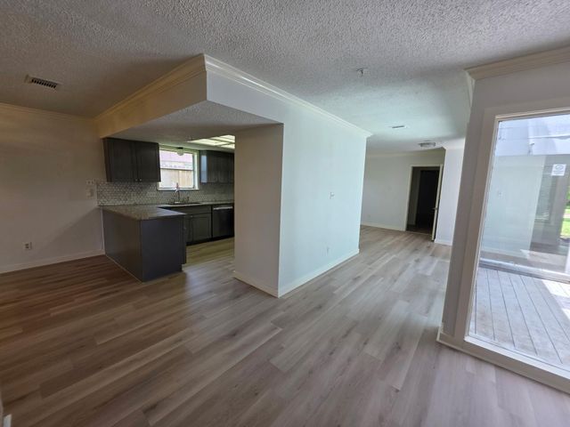 7507 Hablo Drive, Houston, TX 77083