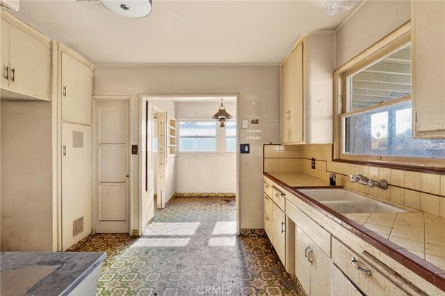 1031 S Pima Avenue, West Covina, CA 91790