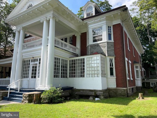 105 W TULPEHOCKEN, Philadelphia, PA 19144