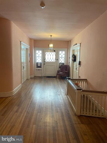 105 W TULPEHOCKEN, Philadelphia, PA 19144