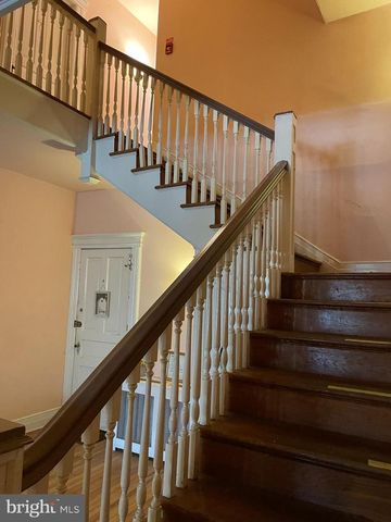 105 W TULPEHOCKEN, Philadelphia, PA 19144