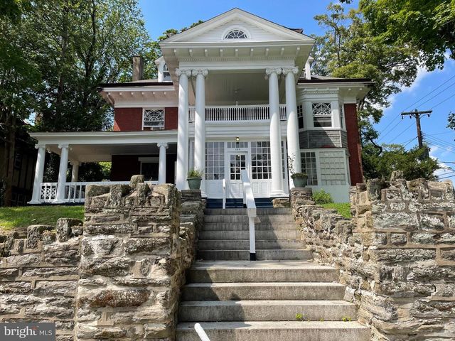 105 W TULPEHOCKEN, Philadelphia, PA 19144