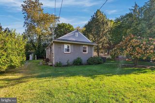 14 WAVERLY RD #, Wyncote, PA 19095