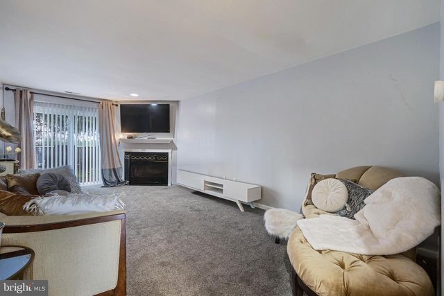 34 SAFFRON DR, Lumberton, NJ 08048