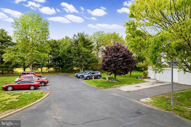 34 SAFFRON DR, Lumberton, NJ 08048