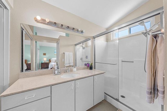 338 Ferrara Way, Vista, CA 92083