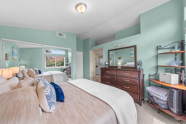 338 Ferrara Way, Vista, CA 92083