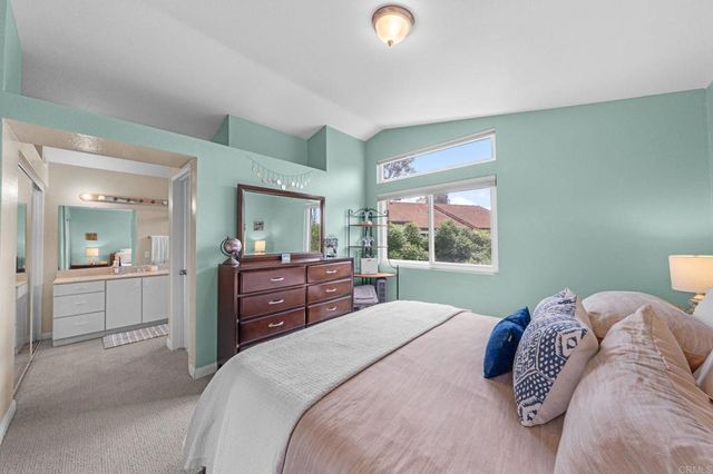 338 Ferrara Way, Vista, CA 92083