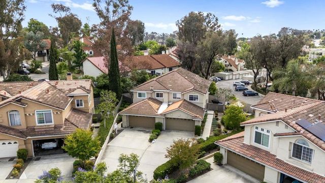 338 Ferrara Way, Vista, CA 92083