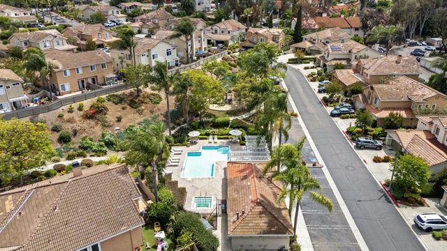 338 Ferrara Way, Vista, CA 92083