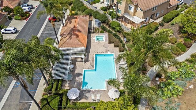338 Ferrara Way, Vista, CA 92083