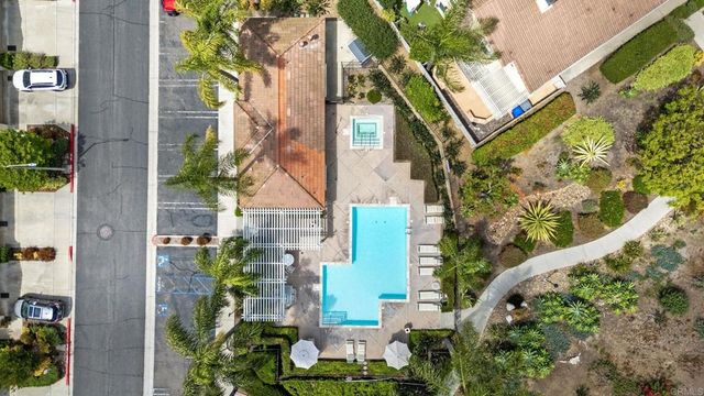 338 Ferrara Way, Vista, CA 92083