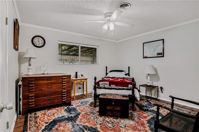 506 Greenway Dr, Corpus Christi, TX 78412