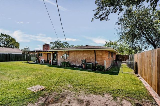 506 Greenway Dr, Corpus Christi, TX 78412