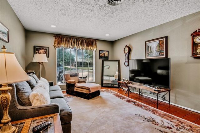 506 Greenway Dr, Corpus Christi, TX 78412