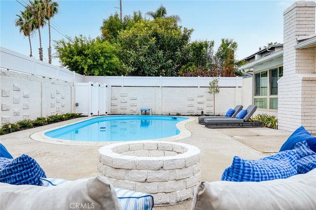 9432 Warbler, Fountain Valley, CA 92708