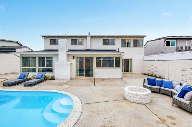 9432 Warbler, Fountain Valley, CA 92708