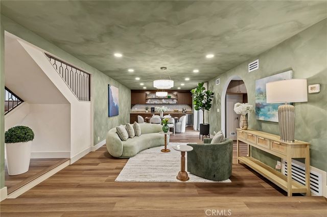 9432 Warbler, Fountain Valley, CA 92708