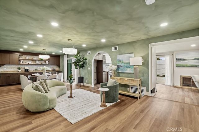 9432 Warbler, Fountain Valley, CA 92708